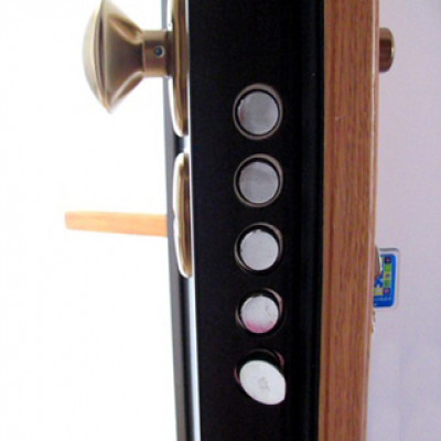 artisan serrurier -installation serrure Multipoint